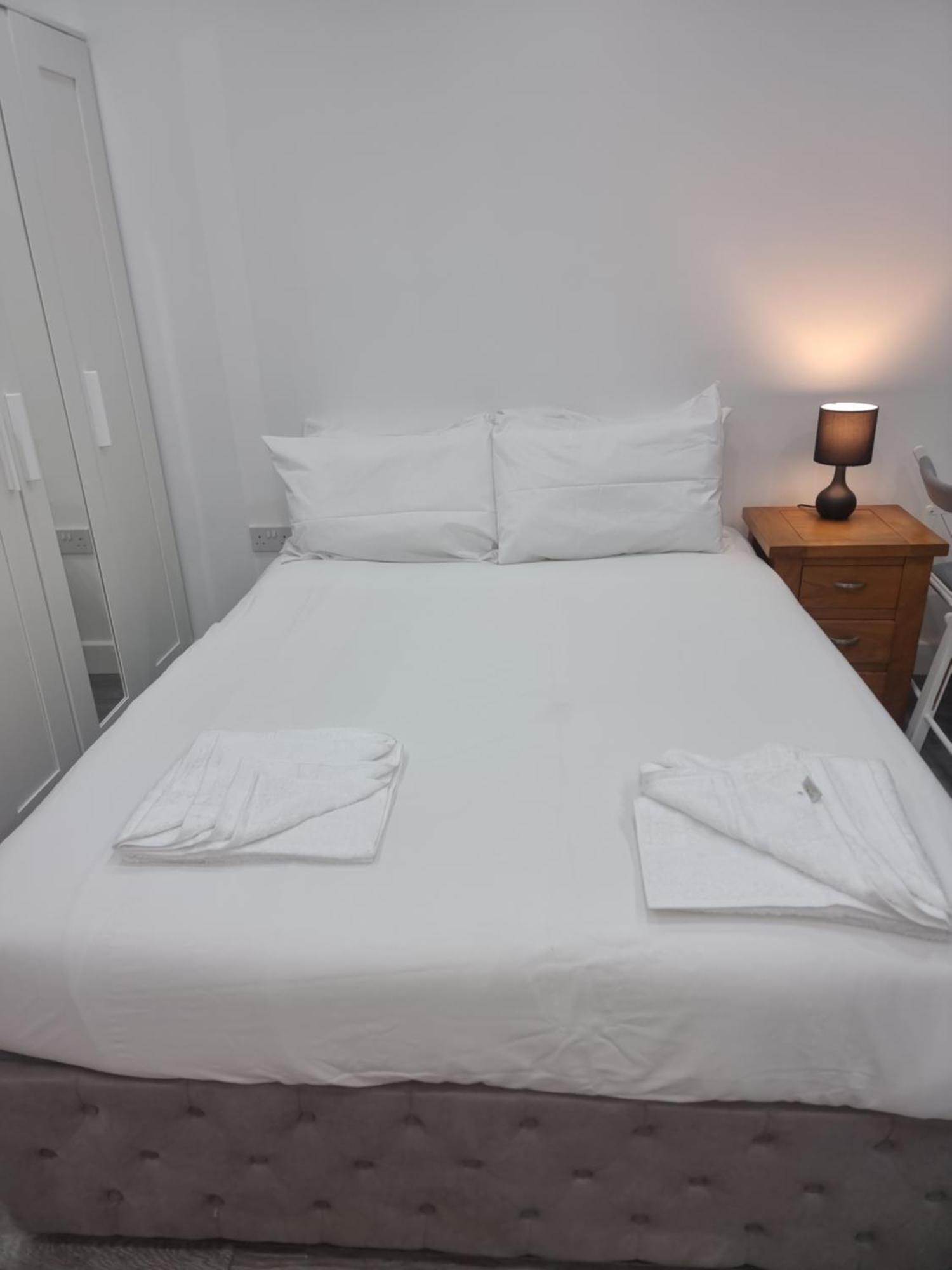 Brand New Studios In Harrow Extérieur photo