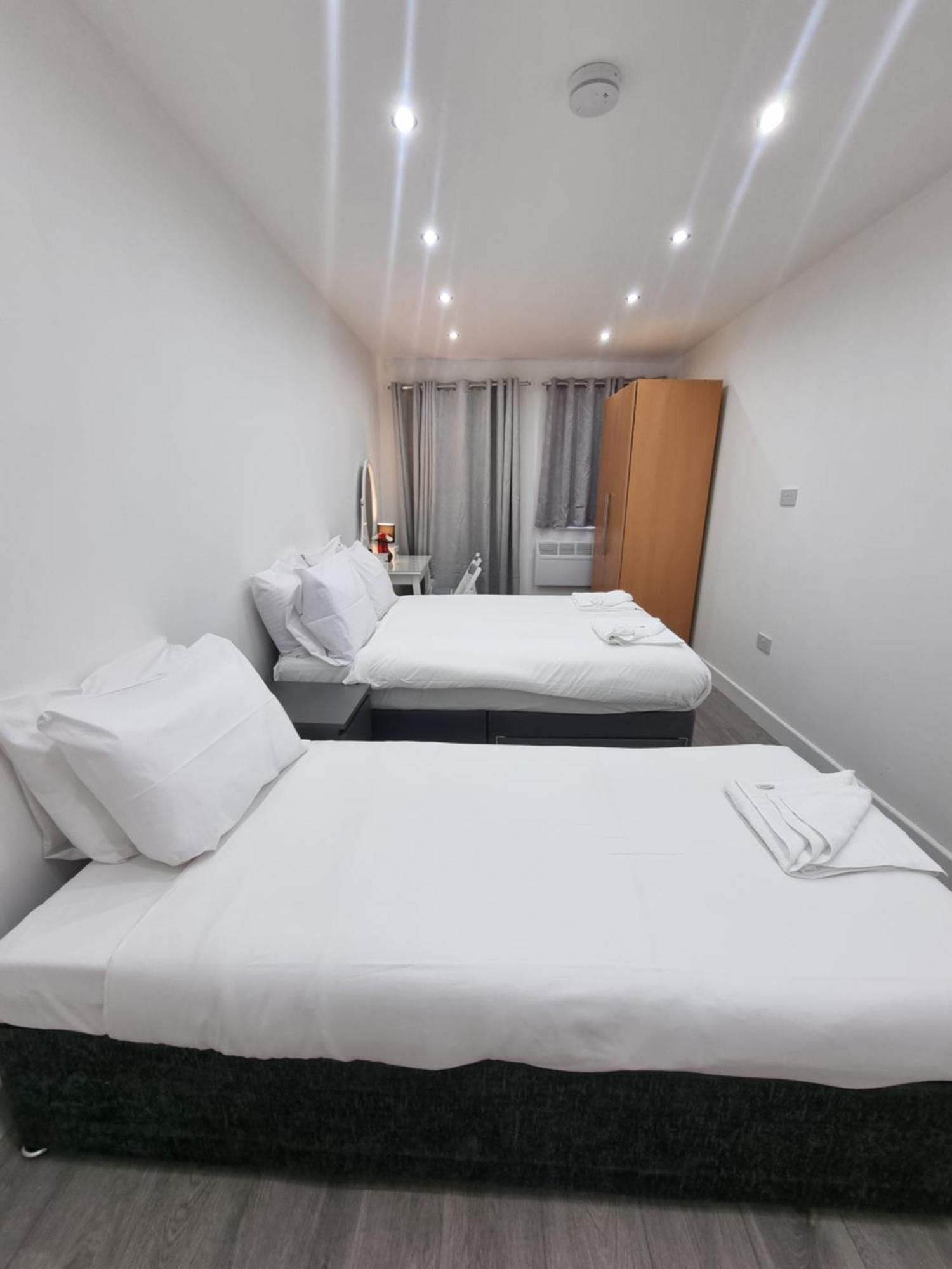 Brand New Studios In Harrow Extérieur photo