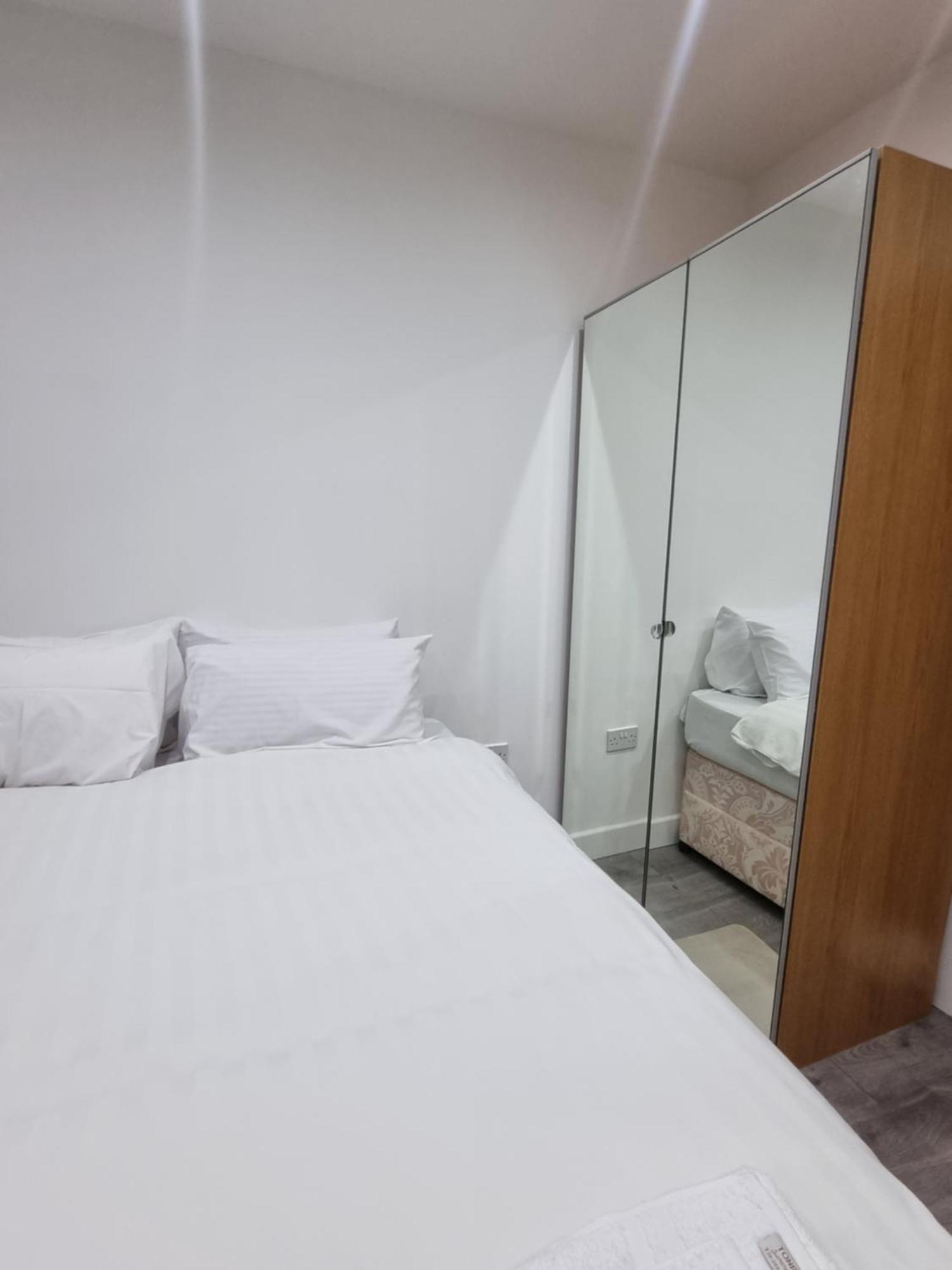 Brand New Studios In Harrow Extérieur photo
